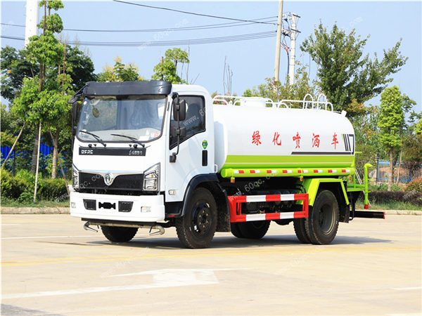 河南鄭州用戶(hù)購(gòu)置國(guó)六東風(fēng)福瑞卡灑水車(chē)