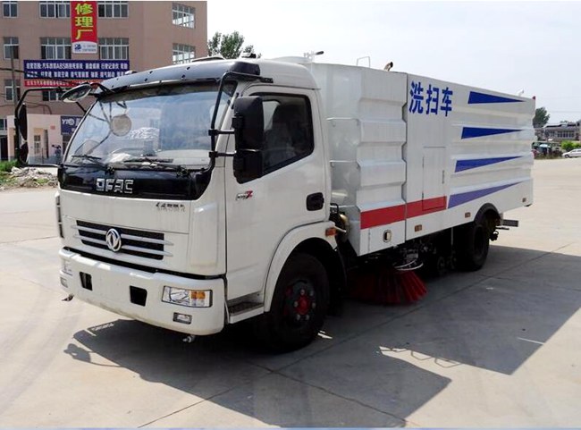 東風多利卡洗掃車