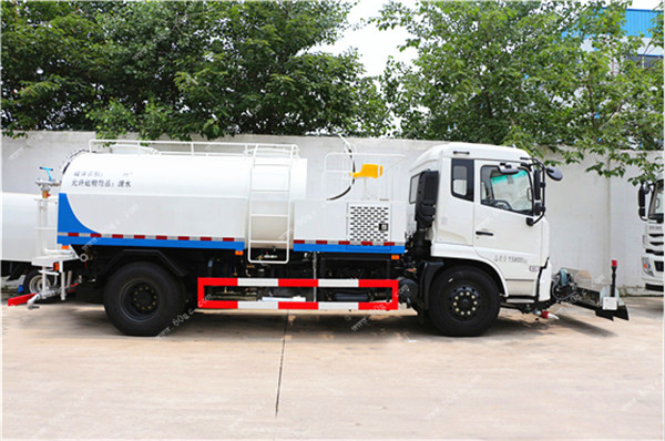 天錦高壓路面清洗車