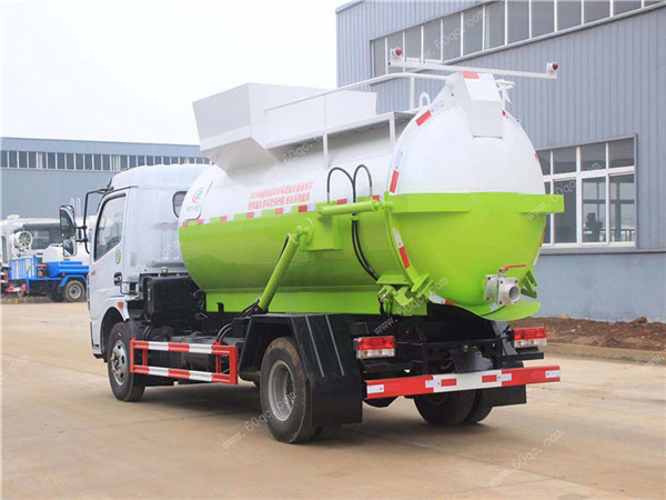 東風(fēng)多利卡餐廚垃圾車