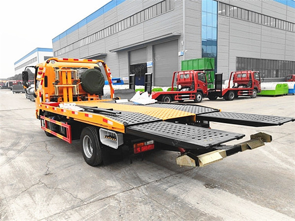 國六大運(yùn)清障車藍(lán)牌一拖二平板清障車