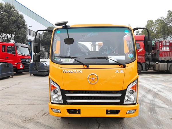 國六大運(yùn)清障車藍(lán)牌一拖二平板清障車