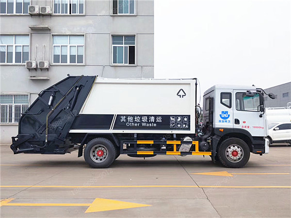 東風多利卡D9壓縮垃圾車_10方_12方壓縮垃圾車