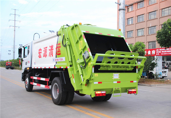 多利卡D9壓縮垃圾車